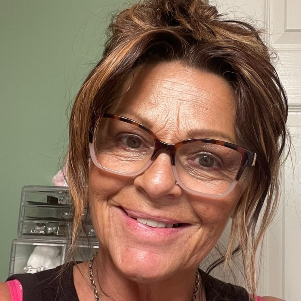 Meet your Posher, Kim